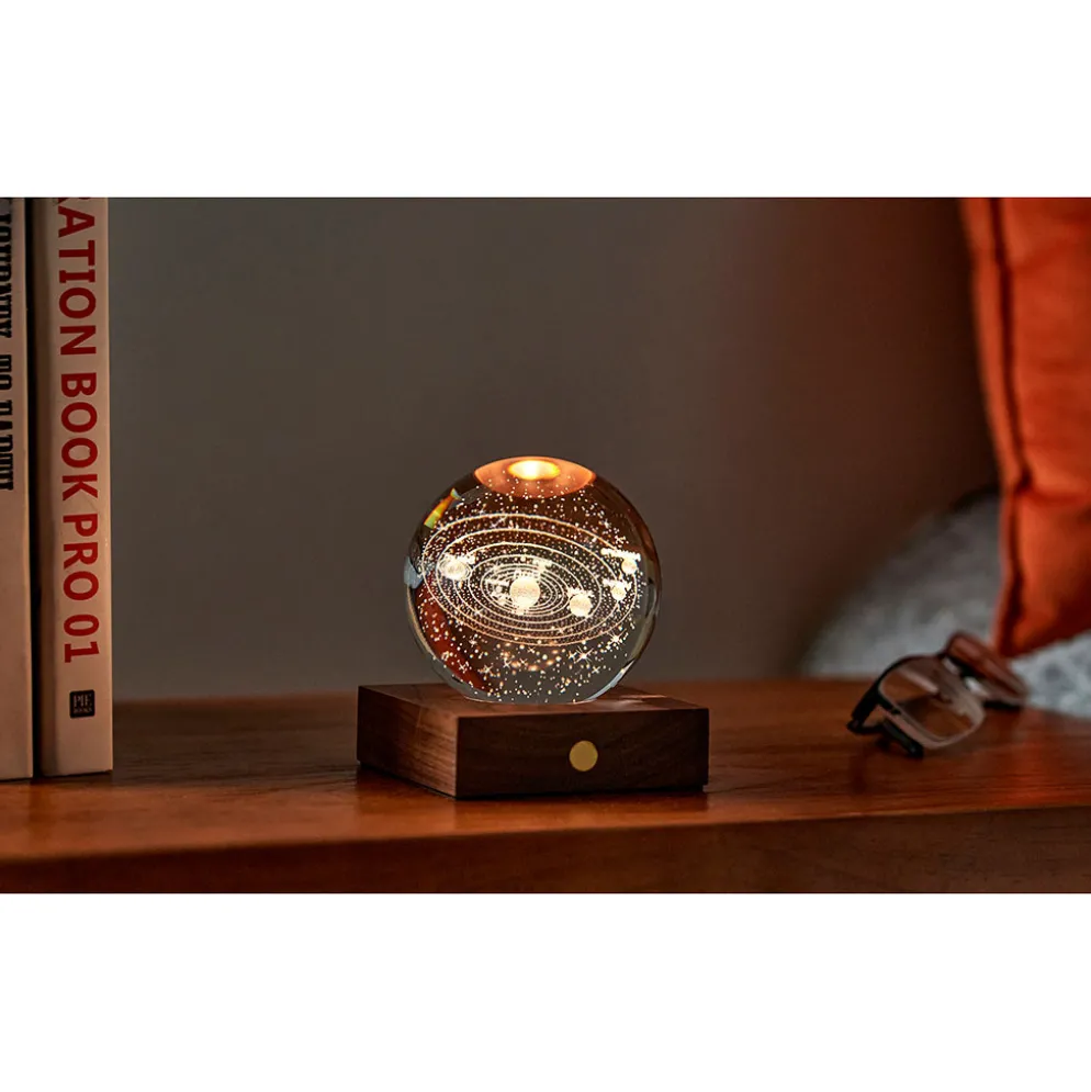 Lampe boule système solaire 3D en cristal et noyer h12cm